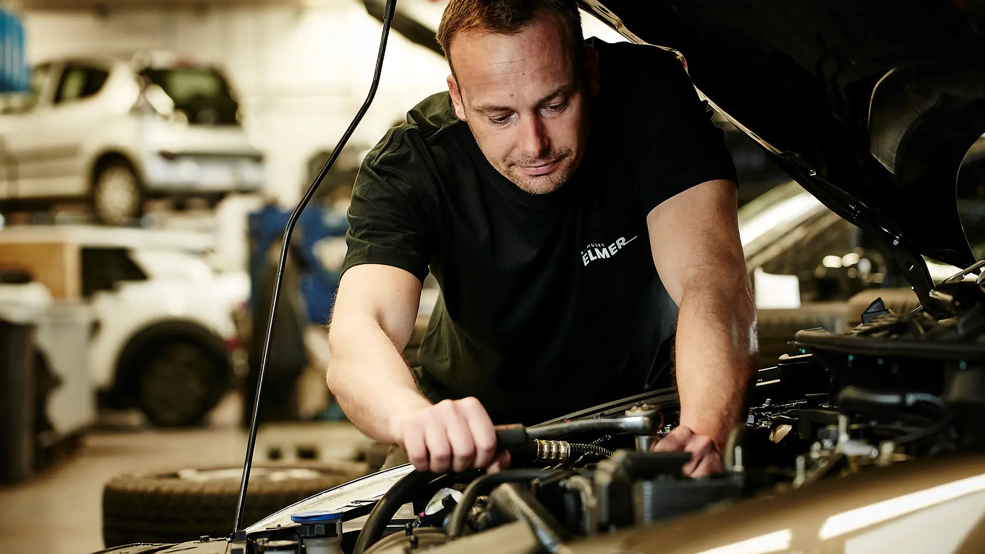 Bilhuset Elmer autoriserede værksteder